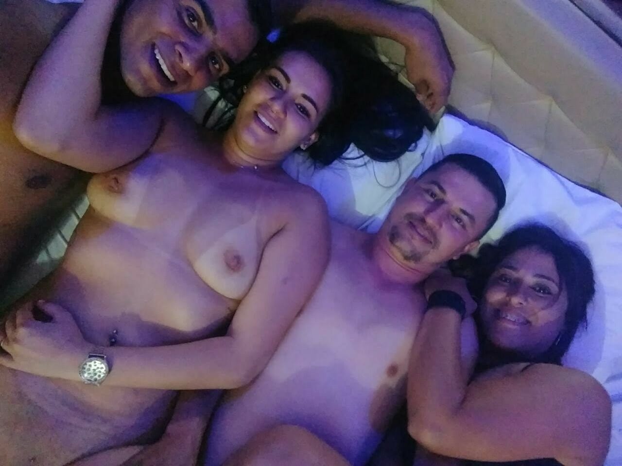 Danny Casada Infiel De São Paulo Caiu Na Net Fazendo Troca De Casais Com Amigos Do Swing